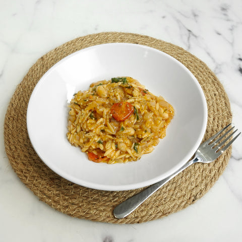 Tomato & Spinach Basil Orzo (v)